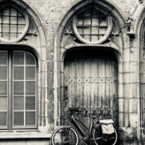Bruges iPhone Single Bike 1